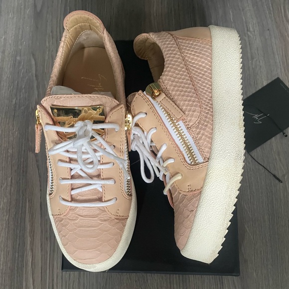 Giuseppe Zanotti Sneakers - Picture 1 of 11